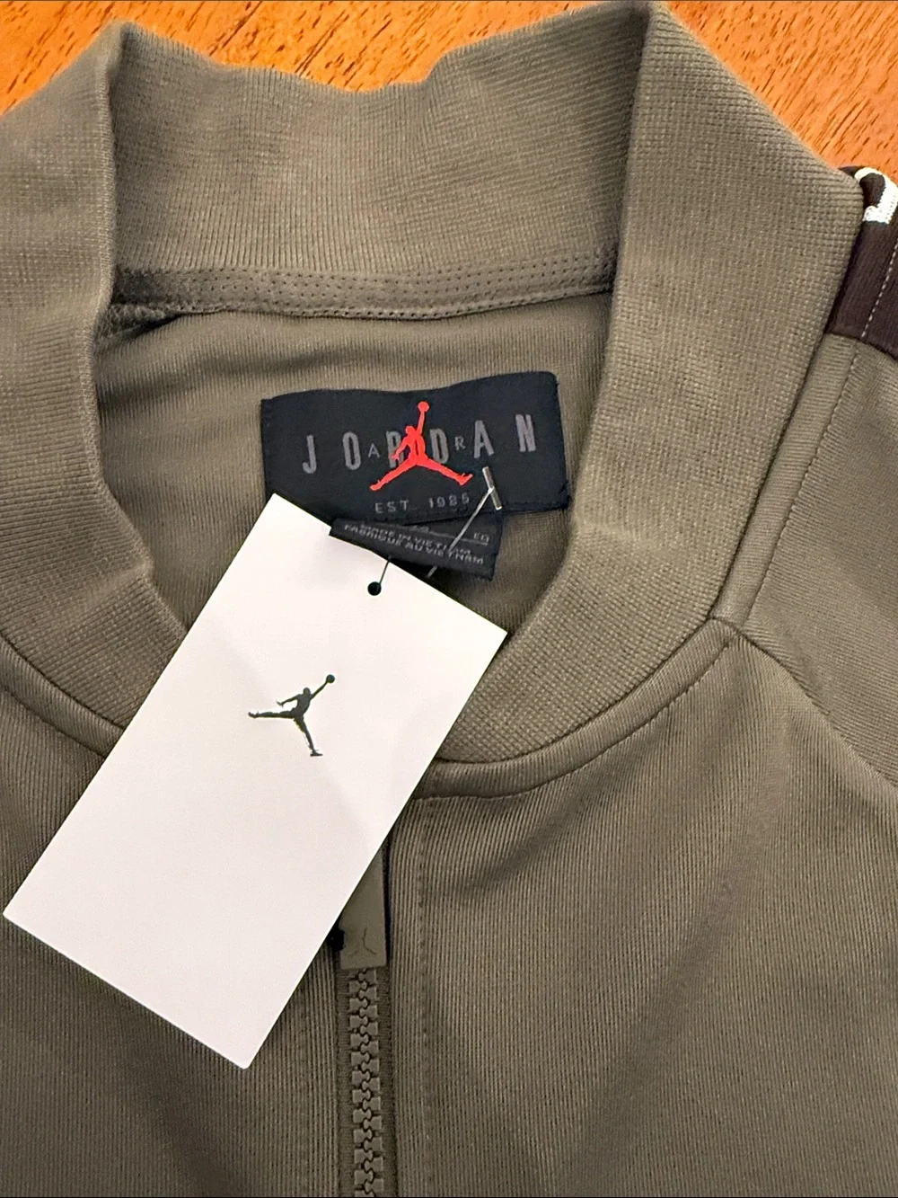 Nike Air Jordan Essentials Tracksuit Jordan Olive Jacket Mens XL New HF9339-222